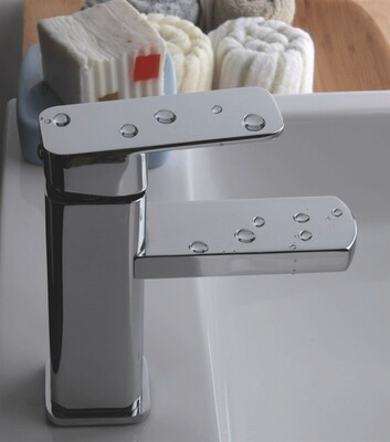 冷热方形坐式水龙头黑色