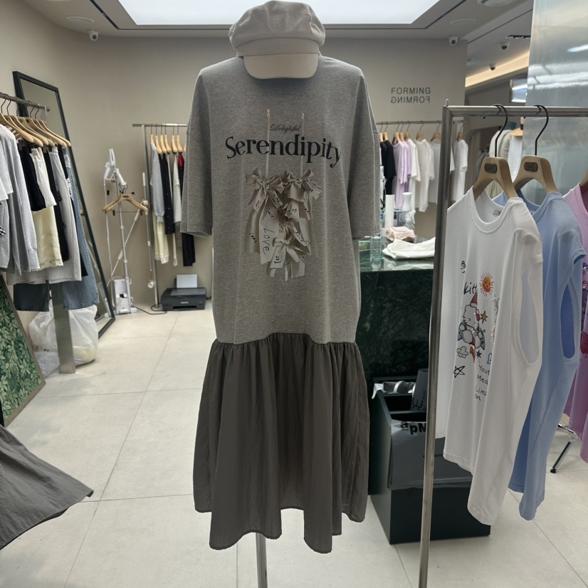 2025夏新女芯宝韩国代购forming洋气褶皱拼接字母图案短袖连衣裙