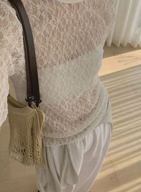 2025夏季新女芯宝韩国代购mare百搭纯色透视蕾丝简约修身短袖T恤