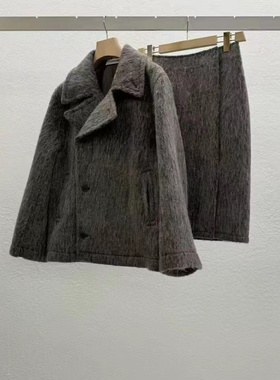 现~2025冬季新款女芯宝韩国代购statement舒适羊驼毛大衣＋半身裙