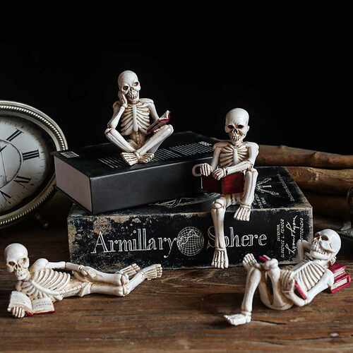 Halloween Reading Skull Ornament 看书骷髅桌面摆件