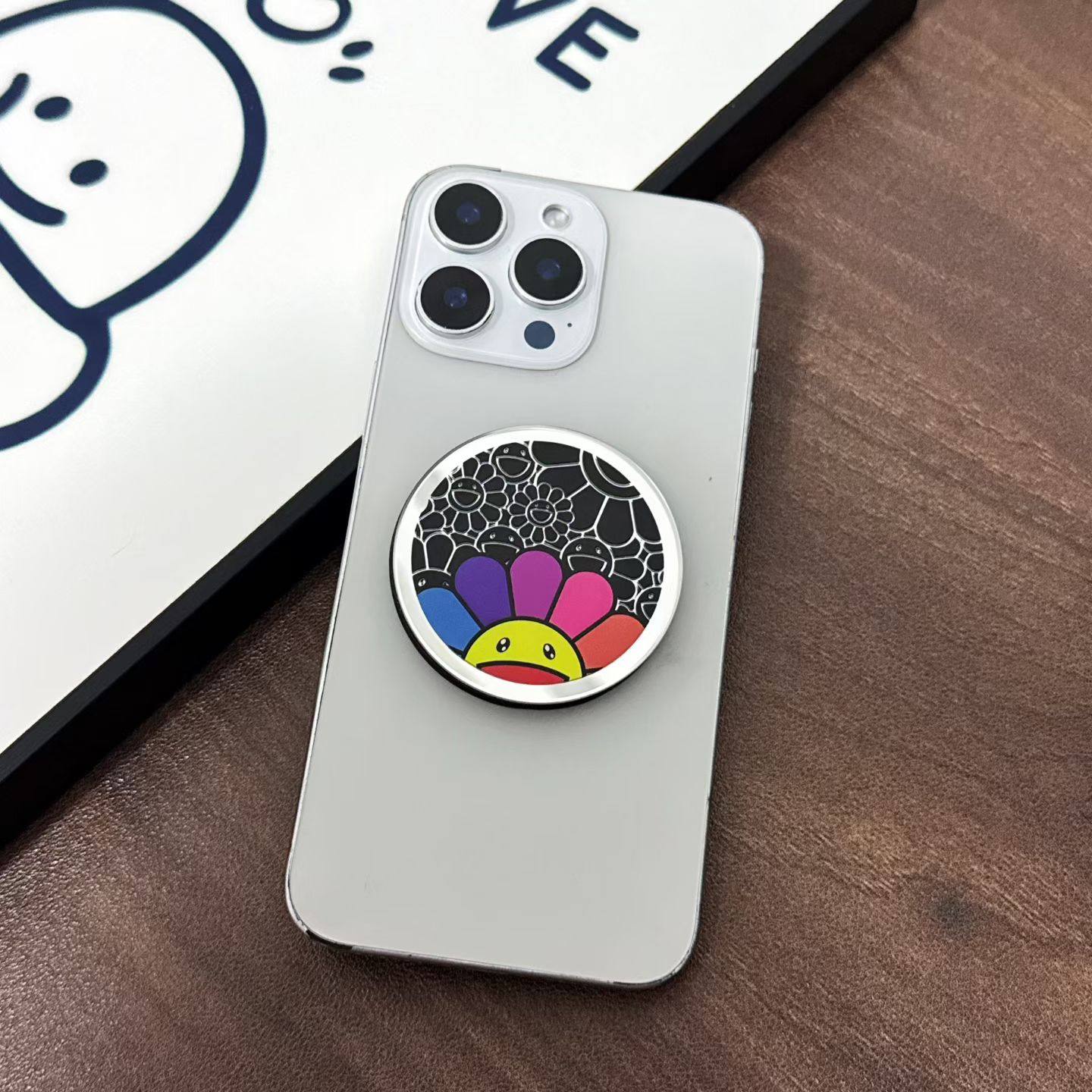 笑脸太阳花磁吸苹果手机支架镜面折叠伸缩小巧便携magsafe通用