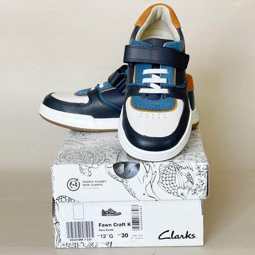 CLARKS其乐四季款男童拼色板鞋
