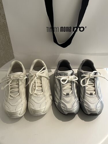 陌尼斯/MONIZ2026新款厚底德训鞋女增高休闲运动板鞋百搭时尚潮流