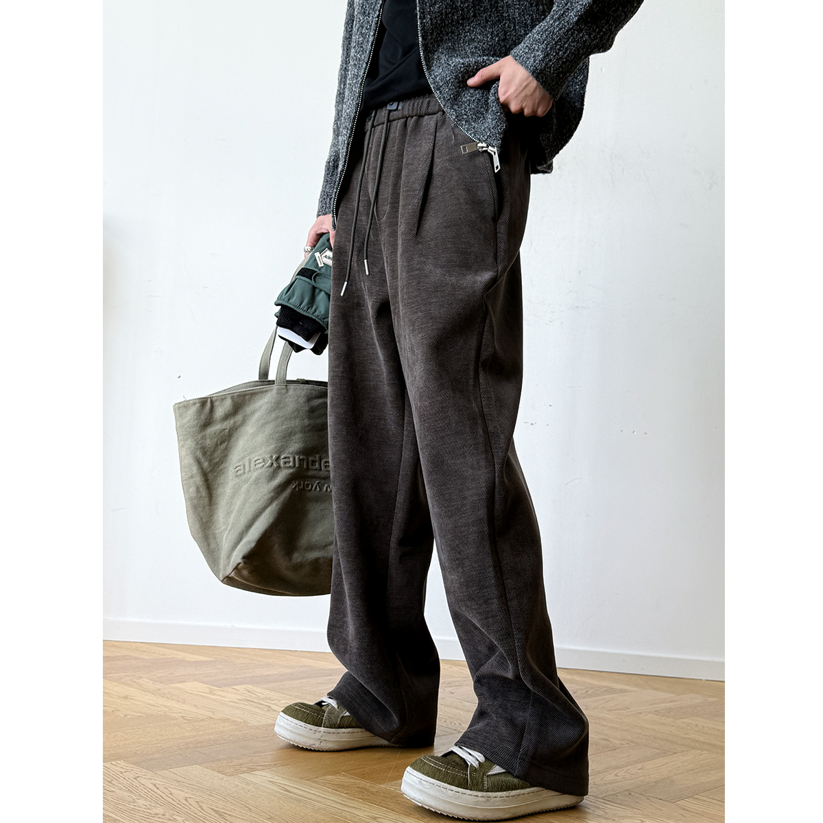 秋冬基础款百搭厚实面料雪尼尔垂感休闲裤男女宽松直筒阔腿卫裤潮