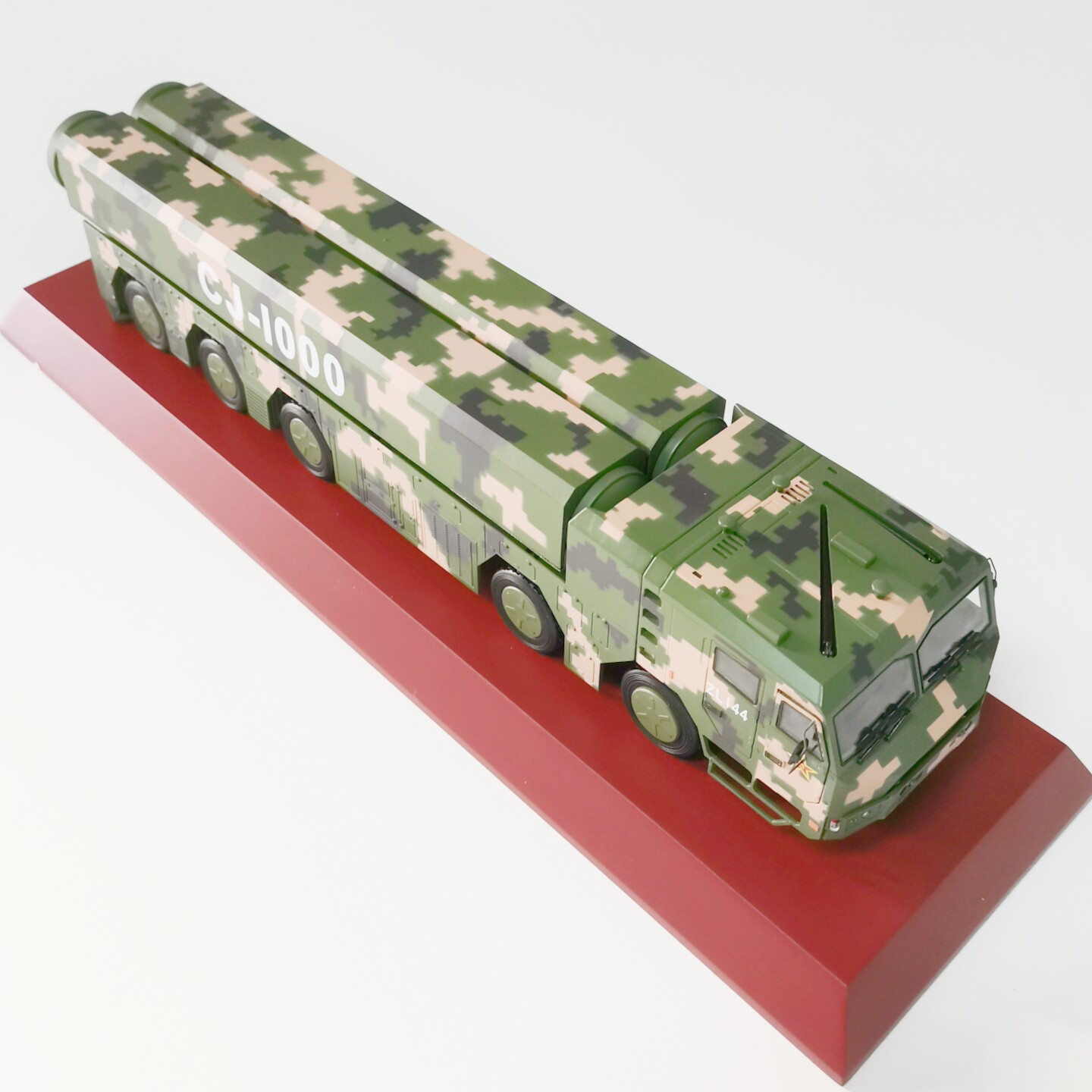 CJ-1000高超音速巡航导弹车模型