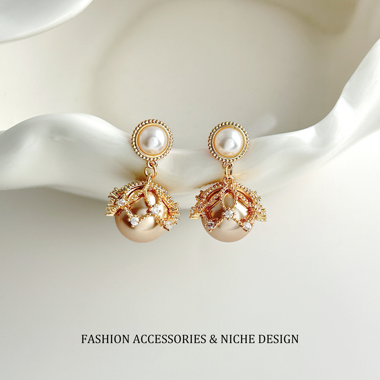 法式复古宫廷酒红珍珠耳钉