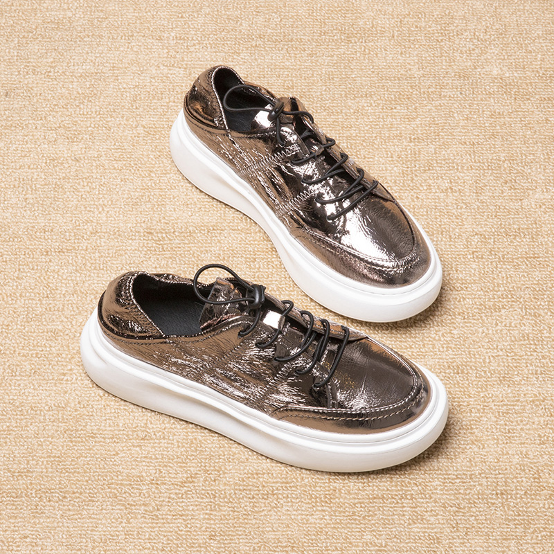 原创个性软皱漆皮厚底ing松糕鞋