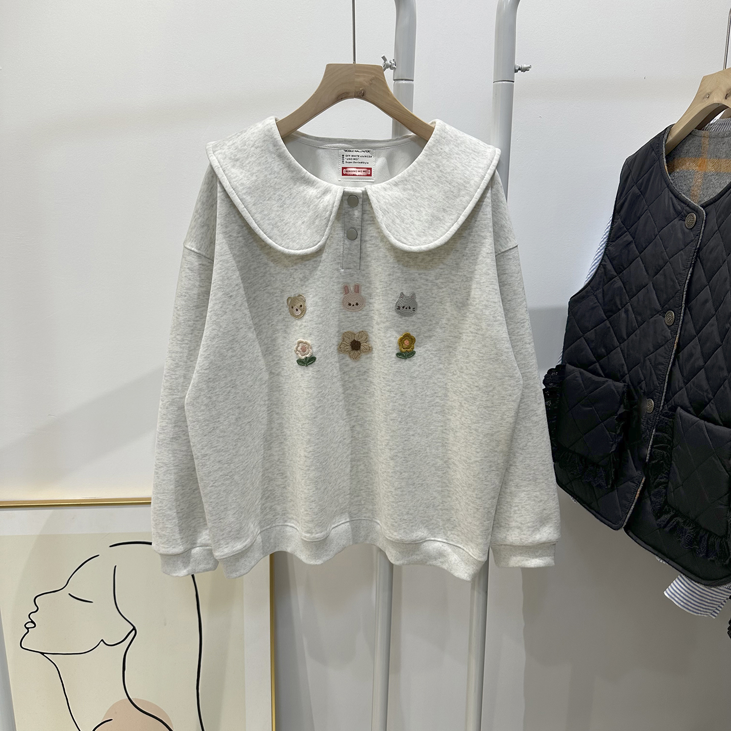 娃娃领二扣加绒上衣女士秋冬新款