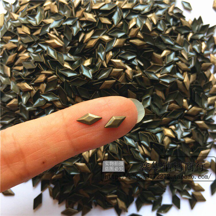 菱形烫钉金属烫片异形珠COS饰品配件材料diy手工配饰散珠铆钉银色