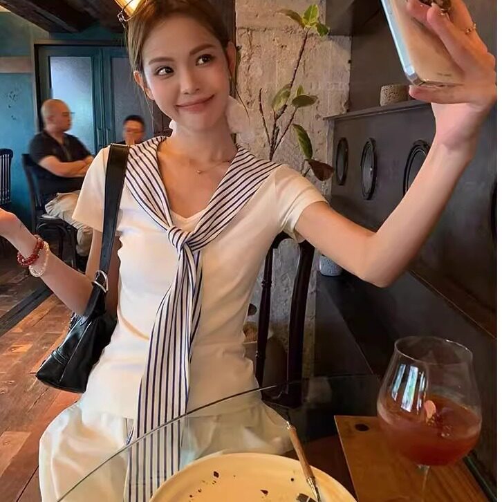 蓝色海军领短袖t恤女薄款
