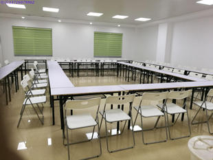 深圳出租桌椅长条桌租赁培训台课桌租借凭用展会促销市集会议桌椅