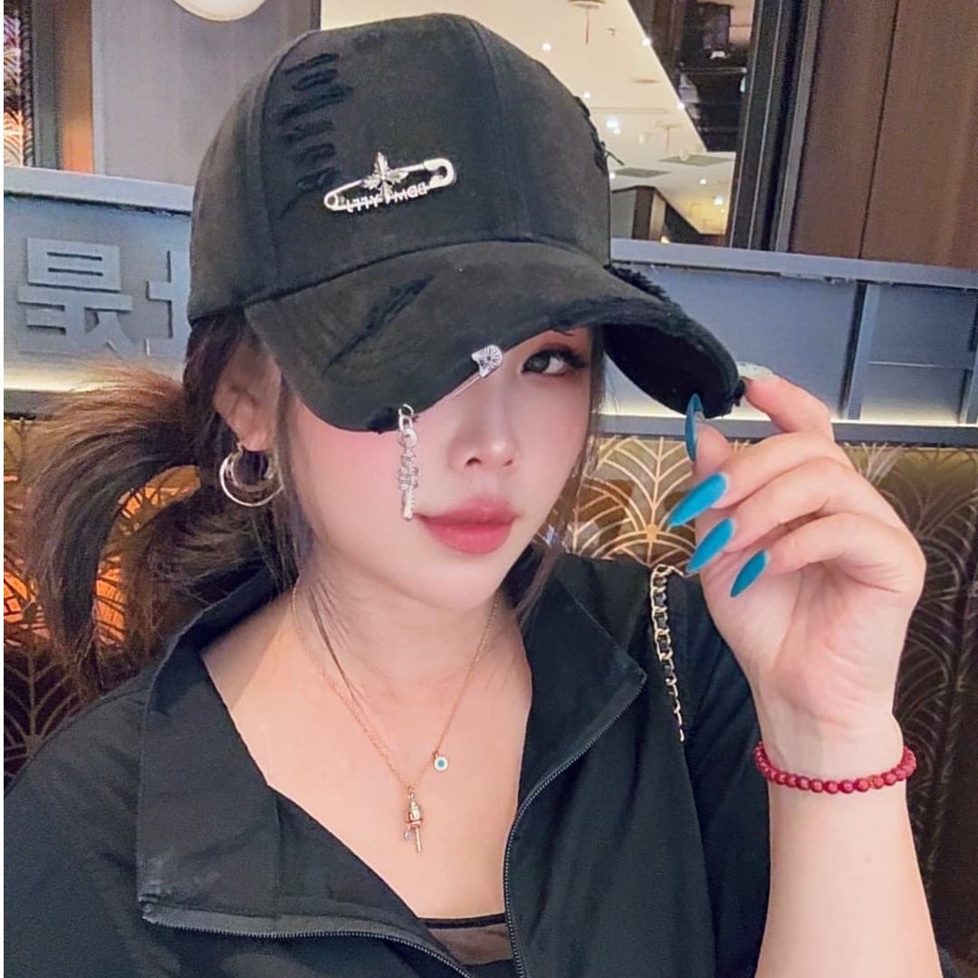 L21女加大加宽加深夏季立体字母刺绣破洞鸭舌帽遮阳显脸小棒球帽