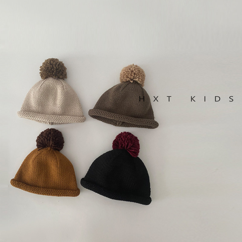 针织毛线帽可爱毛球保暖穿搭