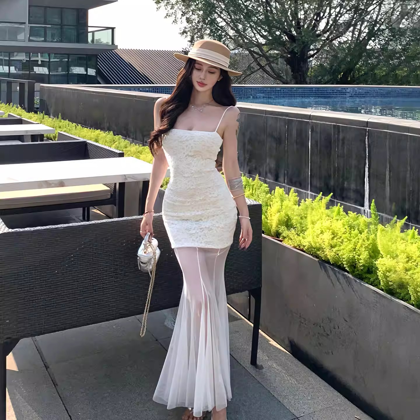 白色蕾丝吊带连衣裙女夏