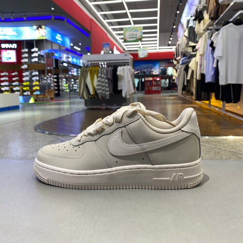 耐克AF1女子舒适休闲运动鞋