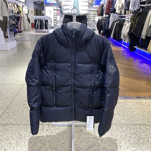 安德玛男子保暖羽绒服