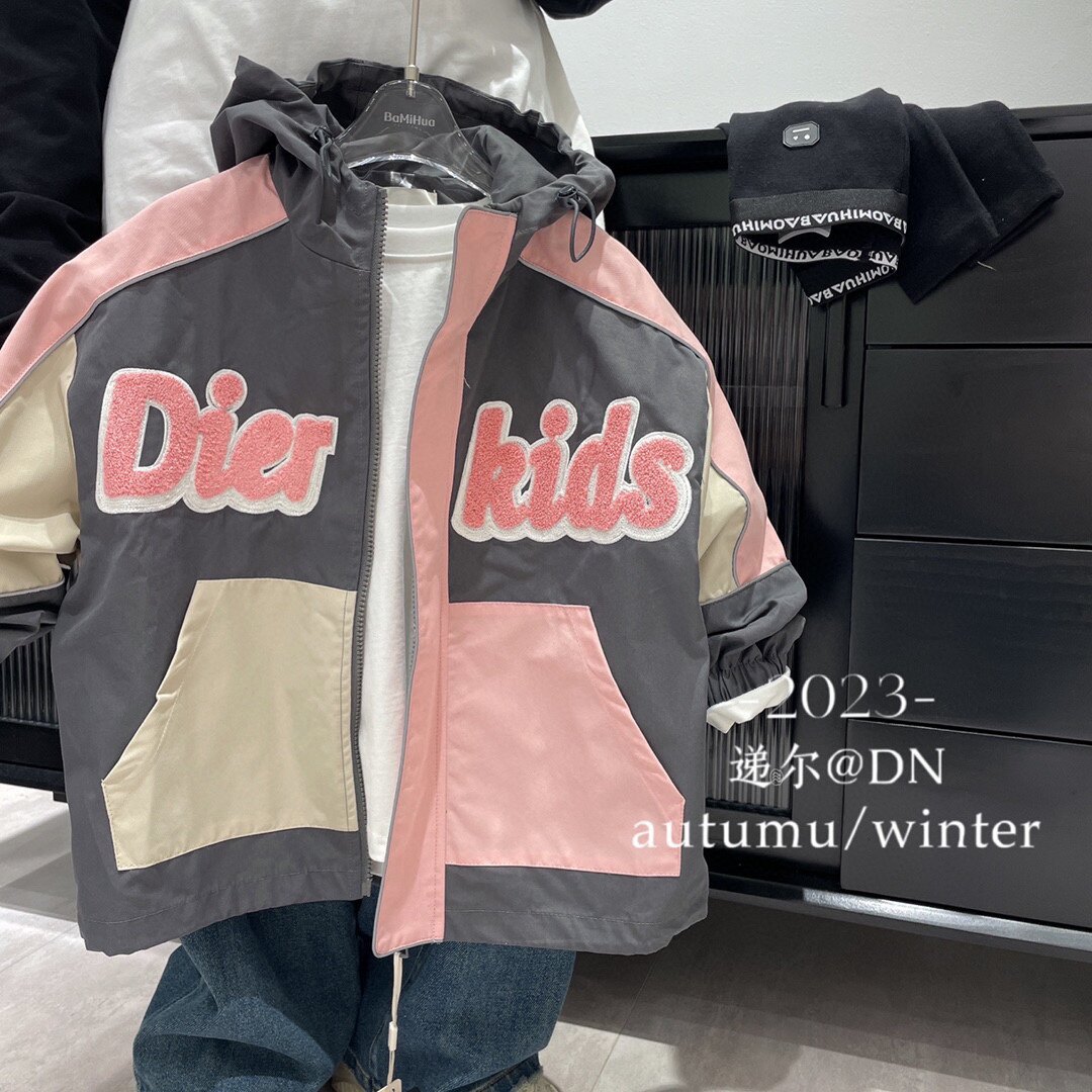潮童韩国品牌童装23秋新款儿童男女童中大童加厚冲锋衣运动外套