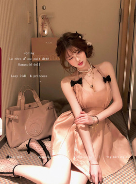 Lazy Didi人间梦露 矜贵挂脖收腰千金蓬蓬裙纯欲风显瘦连衣裙短裙