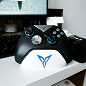 适用于飞智八爪鱼手柄冰原狼黑武士3 4Pro飞智Logo全贴合支架底座