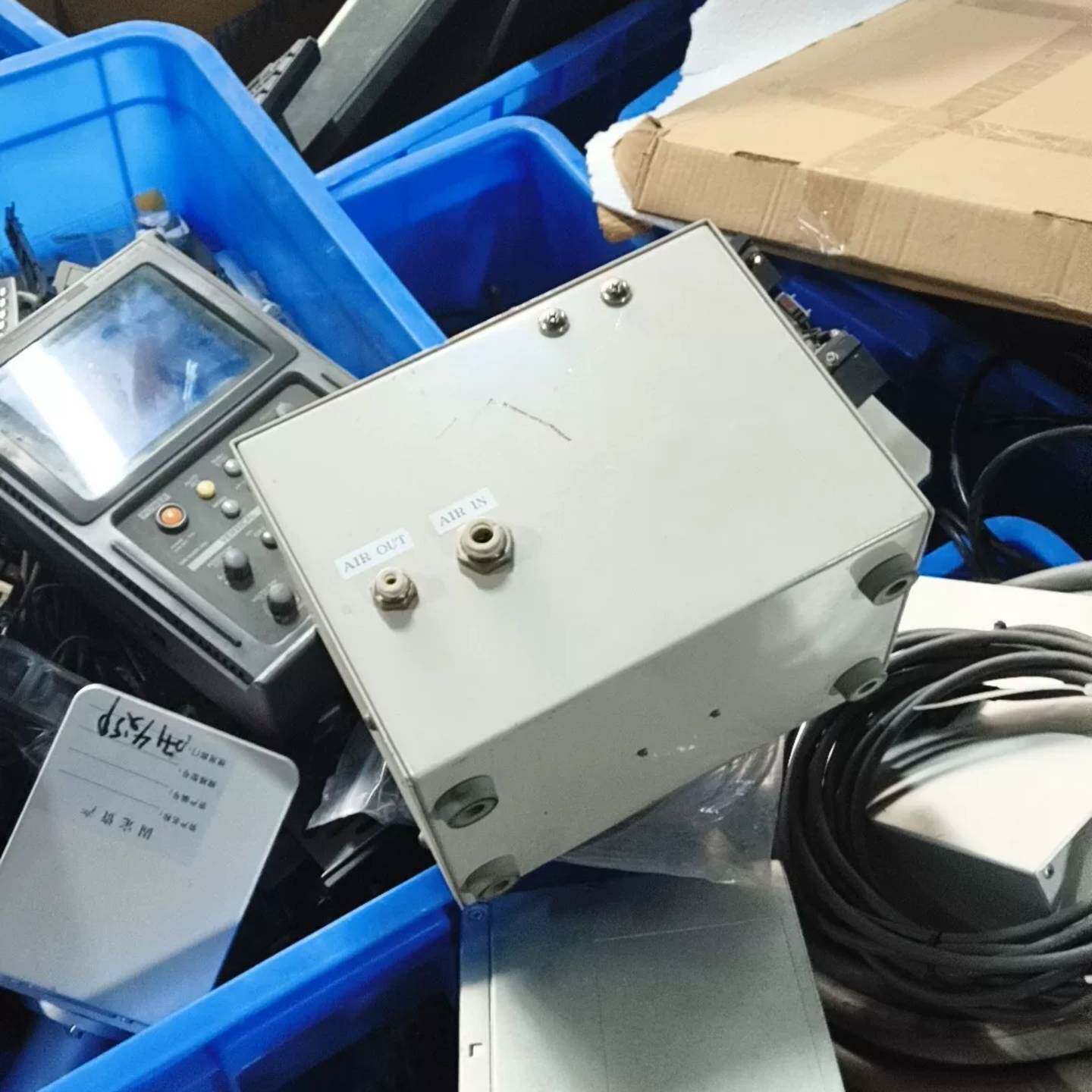 议价工业设备配件，实物拍的，成色还可以，有点使用痕迹，接口