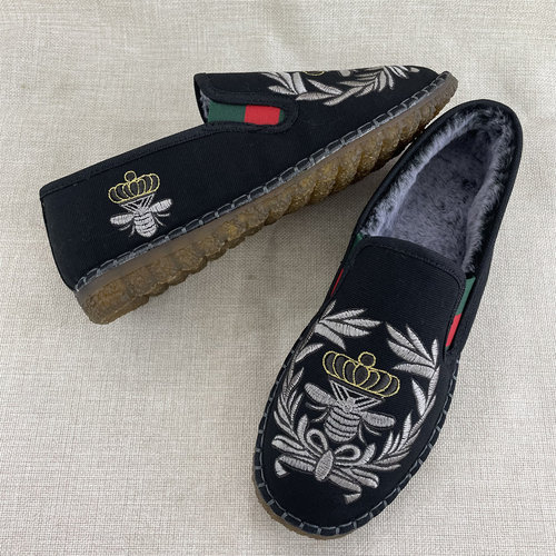 老北京冬季加绒加厚刺绣布鞋