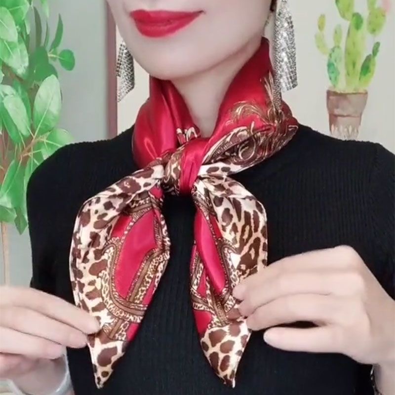 90cm淑女新品大尺寸保暖时尚百搭丝巾围巾仿真丝印花护颈方巾装饰