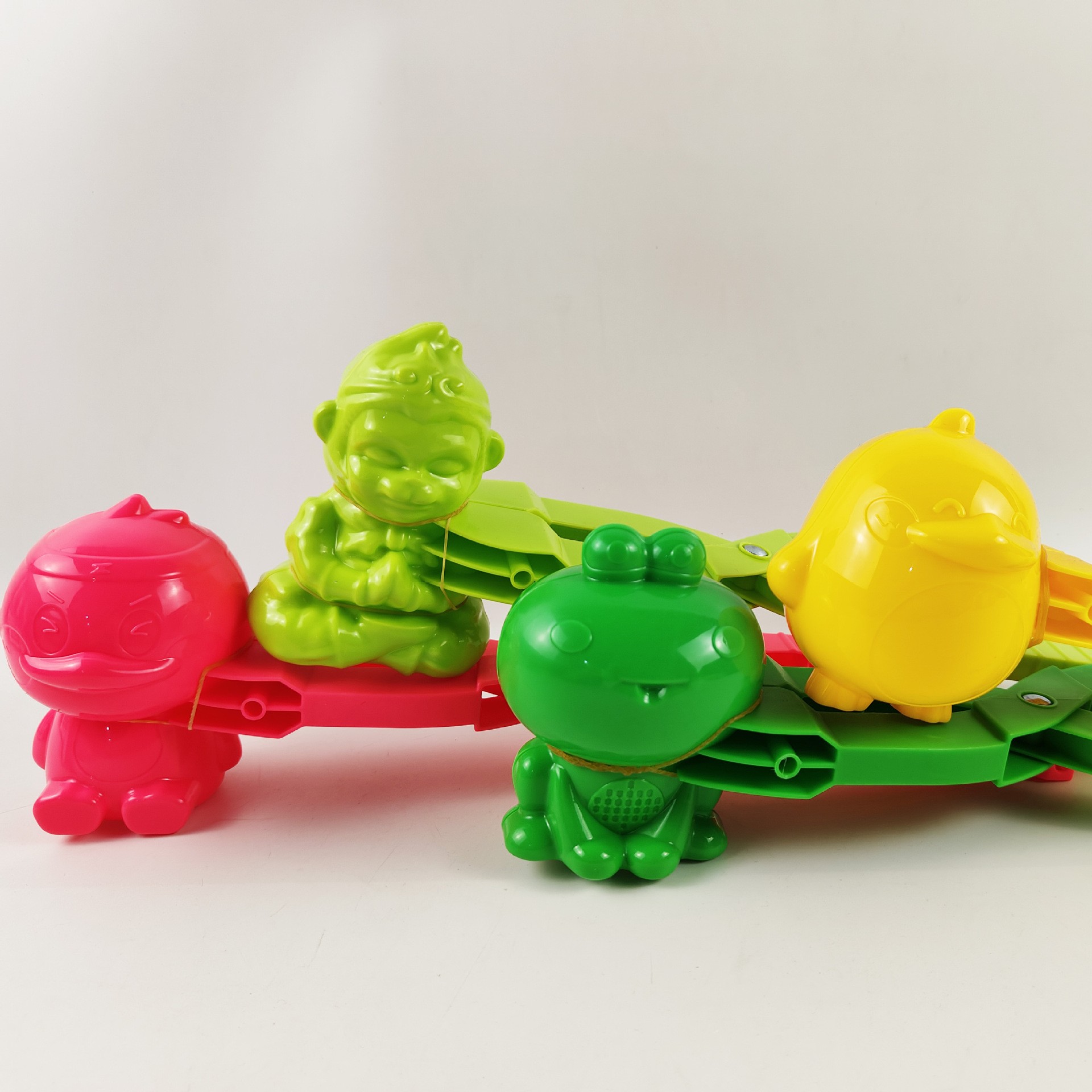 新款户外堆雪工具雪球夹子打雪仗神器加厚铲子桶冬天雪地玩具sw85