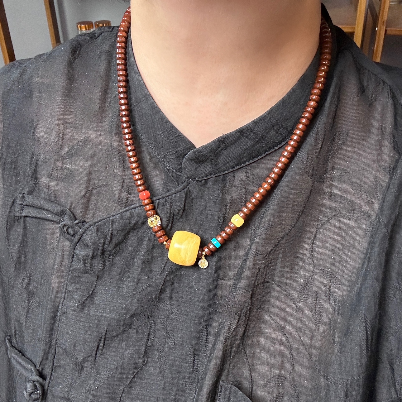 蜜蜡紫金鼠18K金镶多宝项链