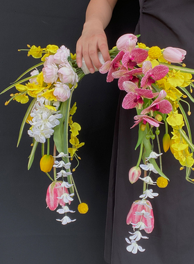 弯月型手捧花仿真花束保湿手感婚礼注册领证粉黄色系小众摄影道具