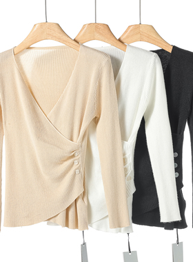 319西湖阁老【卡拉】春季 侧腰方形扣褶皱收腰V领针织衫219