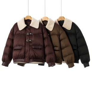 仿羊羔毛PU皮扣袢翻领羽绒服622 冬装 西湖阁老 林