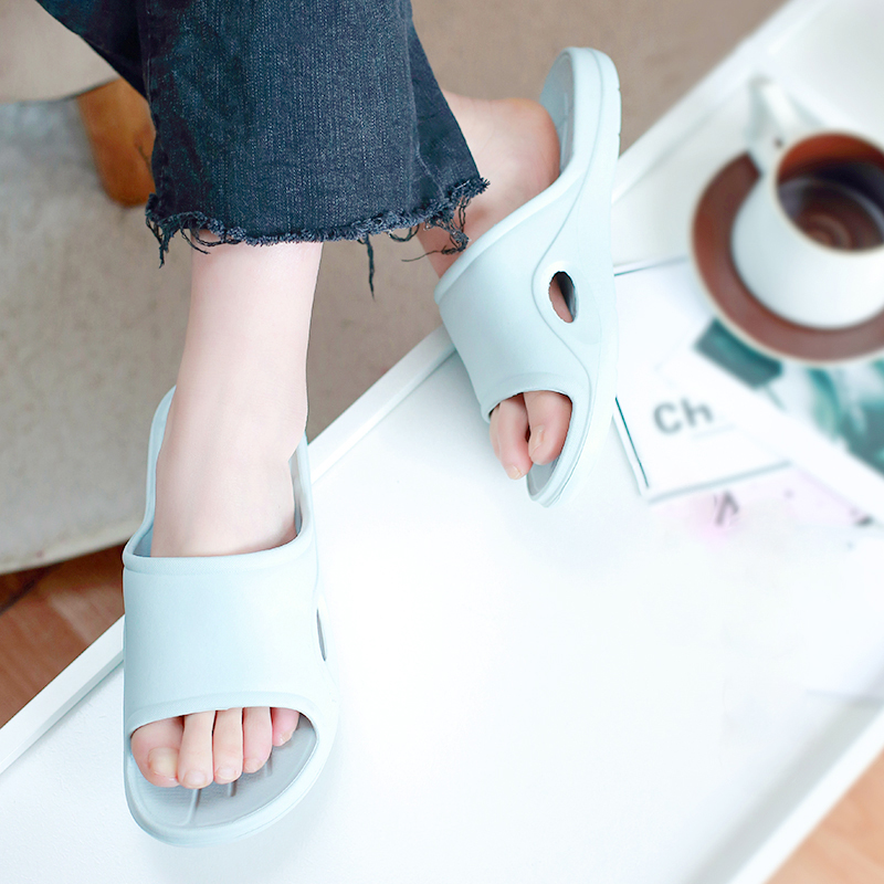 夏天厚底简约风防臭男士浴室拖鞋