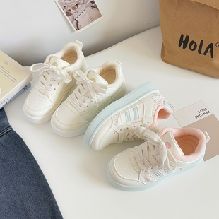 女童鞋子加绒2025秋冬新款中大童二棉板鞋初中生运动鞋休闲小白鞋