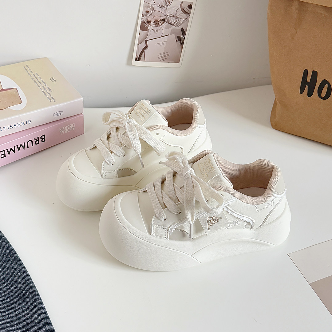 女童运动鞋春款2026新款学生休闲板鞋中大童透气软底女孩百搭鞋子