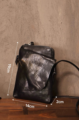 特价独行野兽托马斯头层植鞣牛皮高货多隔层斜挎手机包不规则剪裁