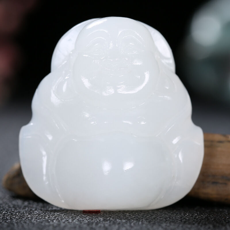 新疆玉雕工艺师谭琪俊和田玉羊脂白玉吊坠男女款笑佛笑口常开吊坠