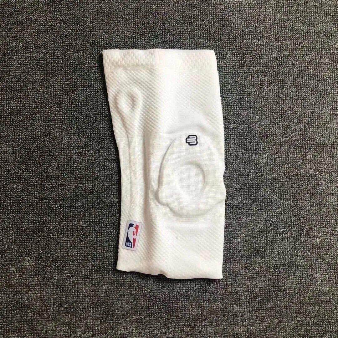 新款半月板 NBA 防滑防护男女同款篮球运动专业膝盖护膝护具 足球