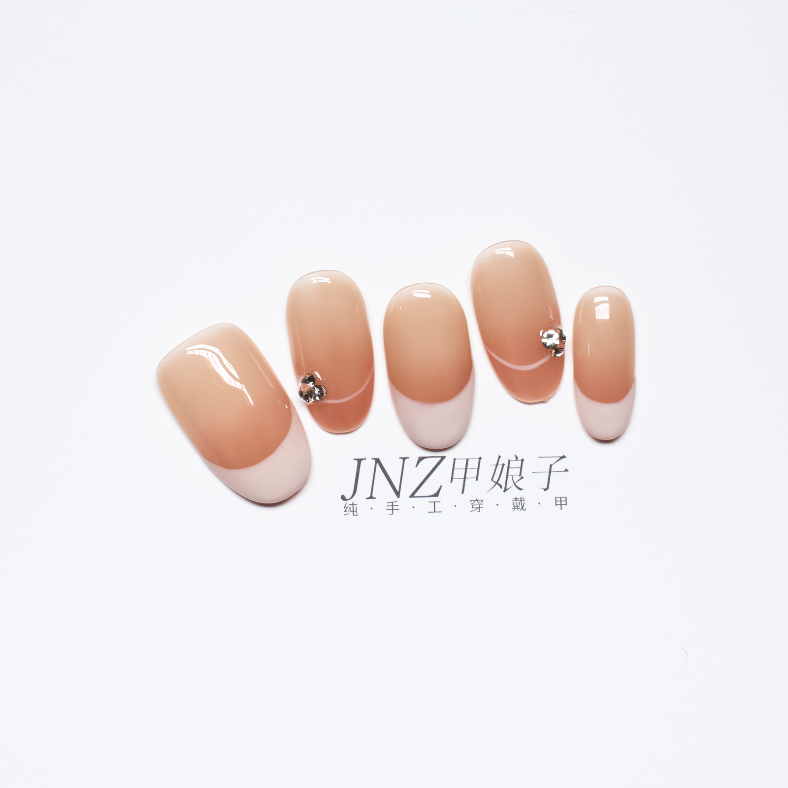 甲娘子纯手工穿戴甲手绘温柔显白