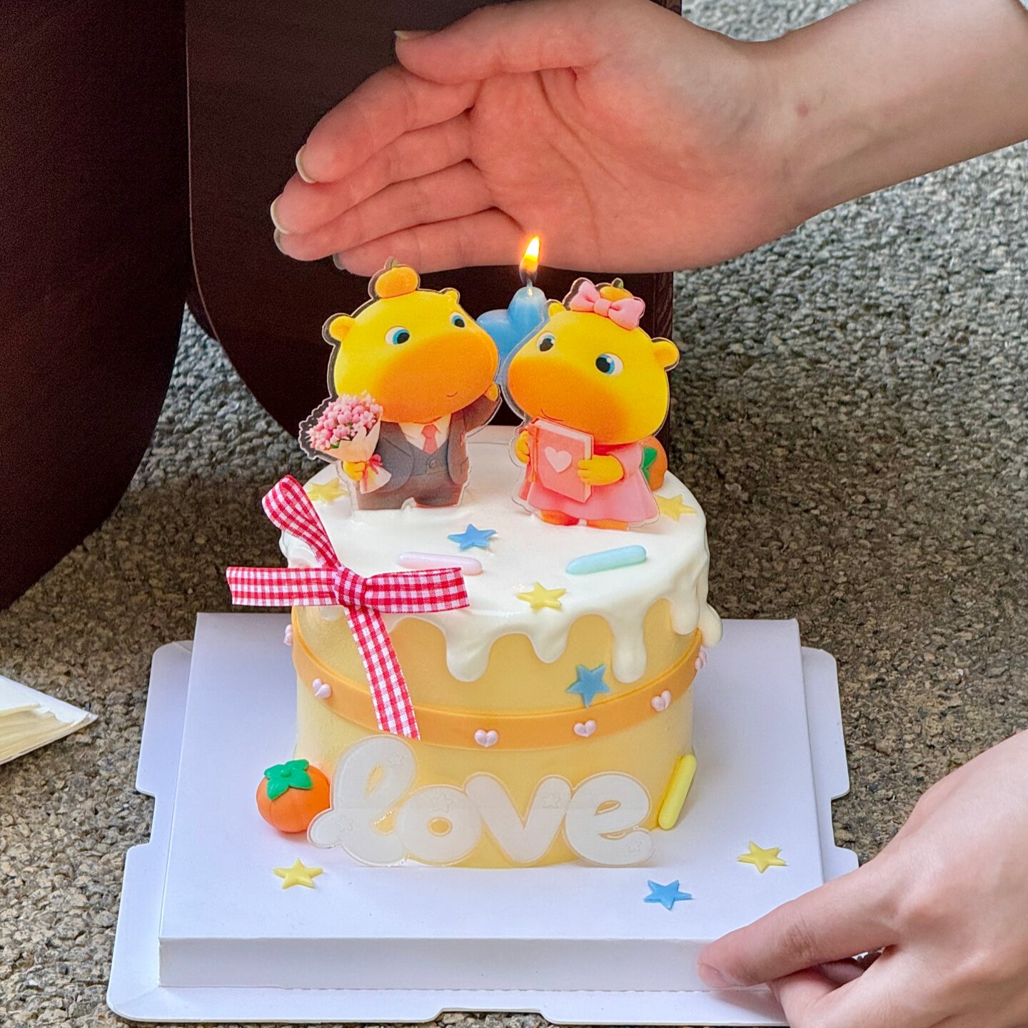 2026七夕情人节love蛋糕装饰插牌可爱情侣噜噜彩绘亚克力烘焙摆件