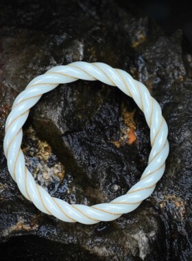 「绞丝系列·金绞丝玉镯」18k金和田玉手镯57圈口 | 古今共生之美