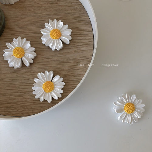 ins小雏菊缺瓣gd香薰汽车空调