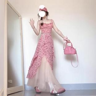 粉色碎花吊帶連衣裙子女裝 2025新款 法式 海邊度假兩件套裝 夏季 長裙
