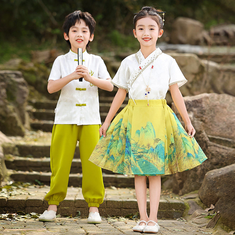 六一夏季班服幼儿园演出中