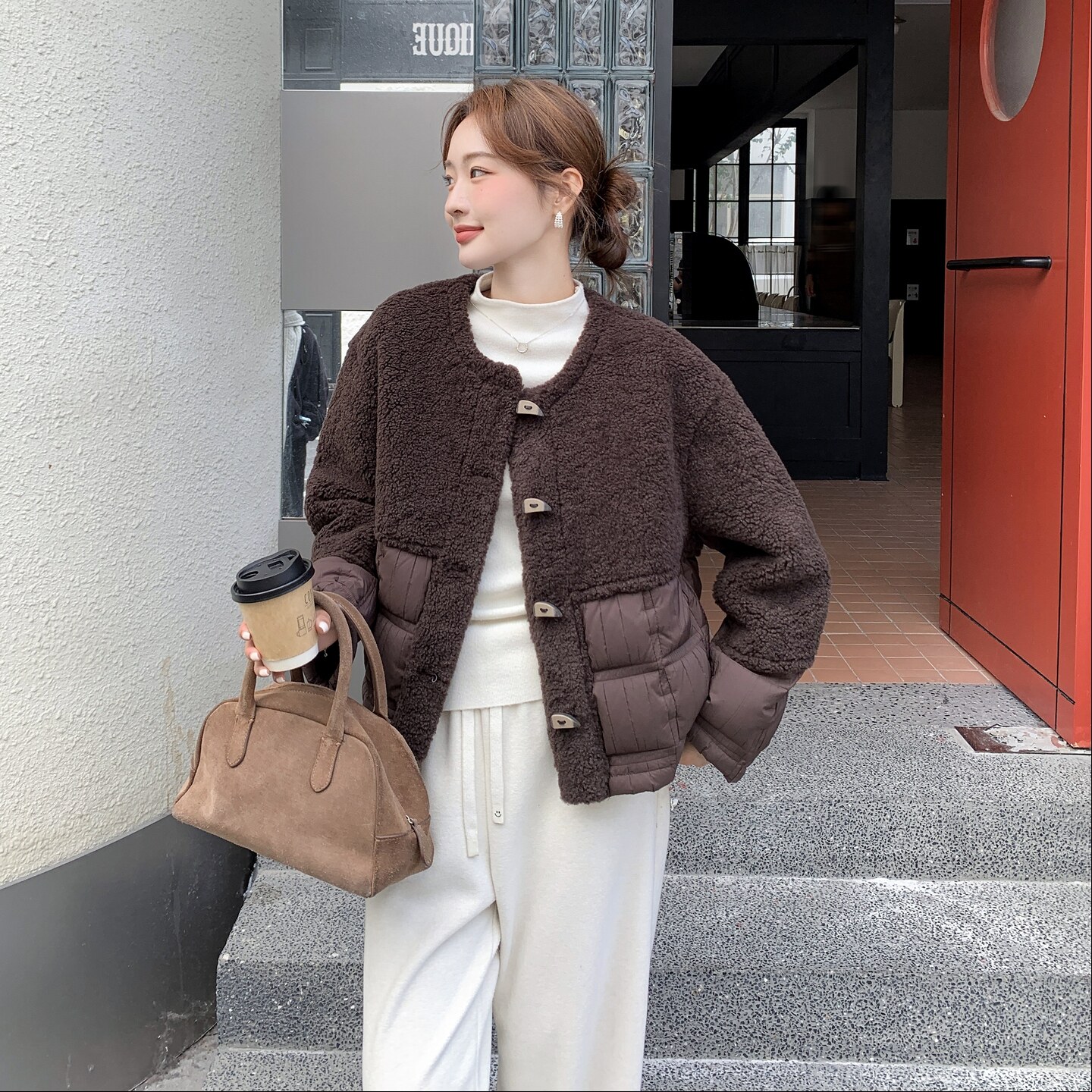 【主推款】2025冬季羊羔毛拼接短羽绒服B101-1027-P275-K418现货,女装羽绒服,浙宝101