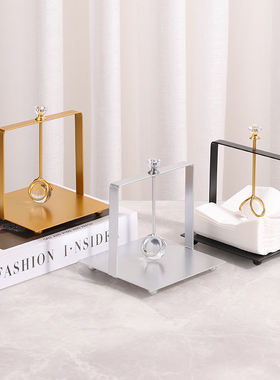 酒店餐桌纸巾架西餐商用高级感餐厅桌面压纸座创意方形铁艺纸巾座