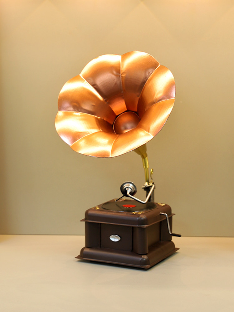 客厅欧式覆古留声机装饰品老式大喇叭铁模型电视柜装饰摄影道具