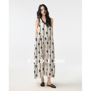 ACDY【羽翼霓裳】设计师重工刺绣V领宽松中长连衣裙5DXQL25908