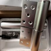 隐形门暗门太空铝偏轴铰链自动关门防夹液压合页旗型合页阻尼静音