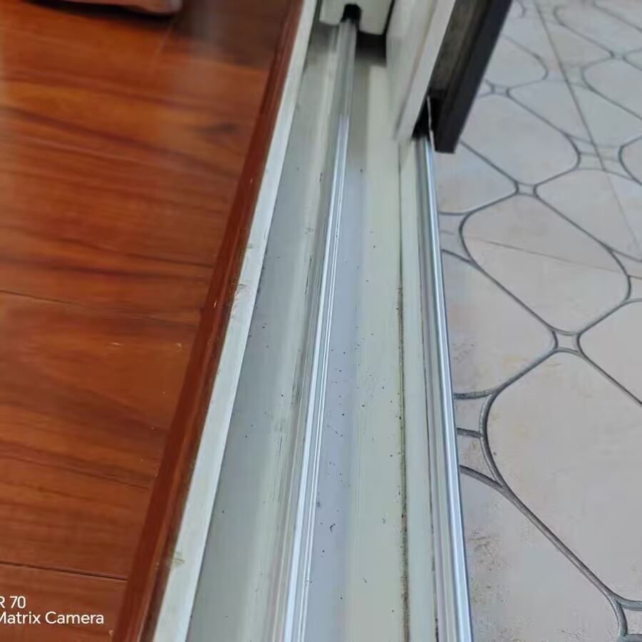 配件门锁凹滑轮下滑道老式塑钢门窗玻璃推拉门一米价格滑轨塑钢窗